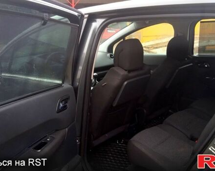 Сірий Пежо 5008, об'ємом двигуна 1.6 л та пробігом 262 тис. км за 7200 $, фото 7 на Automoto.ua