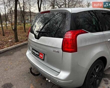 Серый Пежо 5008, объемом двигателя 1.6 л и пробегом 272 тыс. км за 7930 $, фото 10 на Automoto.ua