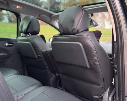 Серый Пежо 5008, объемом двигателя 2 л и пробегом 219 тыс. км за 8100 $, фото 8 на Automoto.ua