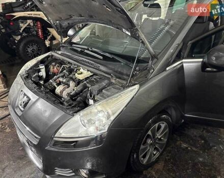 Серый Пежо 5008, объемом двигателя 1.6 л и пробегом 179 тыс. км за 6500 $, фото 13 на Automoto.ua