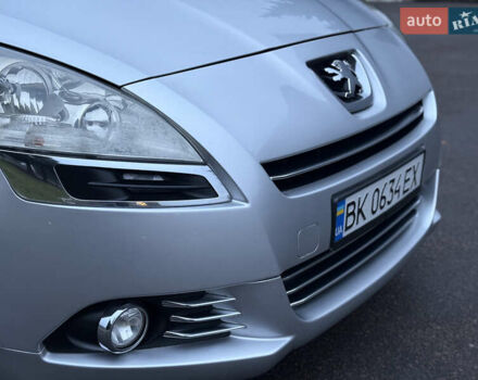 Сірий Пежо 5008, об'ємом двигуна 1.56 л та пробігом 227 тис. км за 6300 $, фото 25 на Automoto.ua