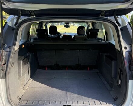 Сірий Пежо 5008, об'ємом двигуна 1.6 л та пробігом 252 тис. км за 7300 $, фото 11 на Automoto.ua