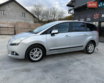 Серый Пежо 5008, объемом двигателя 1.56 л и пробегом 273 тыс. км за 7300 $, фото 3 на Automoto.ua