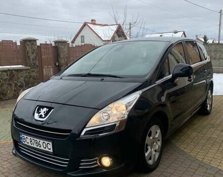 Серый Пежо 5008, объемом двигателя 2 л и пробегом 239 тыс. км за 7150 $, фото 7 на Automoto.ua