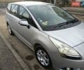 Серый Пежо 5008, объемом двигателя 1.56 л и пробегом 305 тыс. км за 7000 $, фото 1 на Automoto.ua