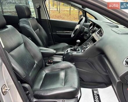 Серый Пежо 5008, объемом двигателя 1.6 л и пробегом 272 тыс. км за 7930 $, фото 16 на Automoto.ua