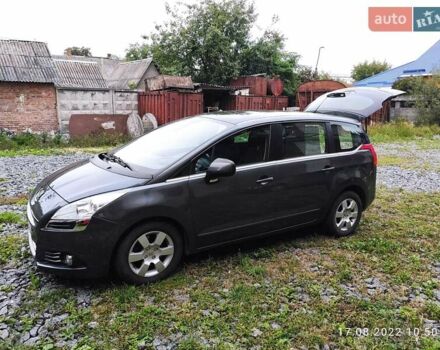 Серый Пежо 5008, объемом двигателя 2 л и пробегом 225 тыс. км за 9594 $, фото 8 на Automoto.ua