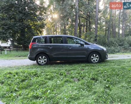 Серый Пежо 5008, объемом двигателя 2 л и пробегом 225 тыс. км за 9594 $, фото 20 на Automoto.ua
