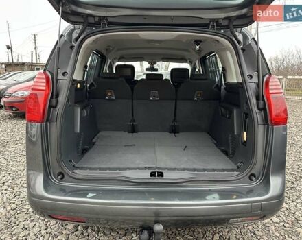 Серый Пежо 5008, объемом двигателя 1.6 л и пробегом 280 тыс. км за 7800 $, фото 12 на Automoto.ua