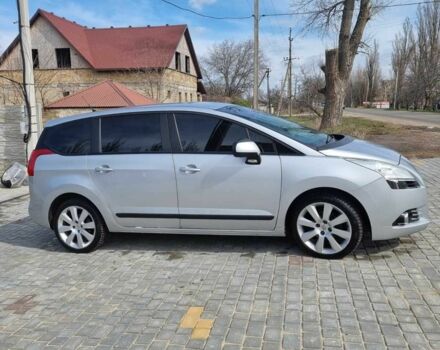 Сірий Пежо 5008, об'ємом двигуна 0.16 л та пробігом 205 тис. км за 6750 $, фото 1 на Automoto.ua