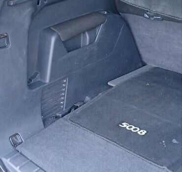 Серый Пежо 5008, объемом двигателя 1.6 л и пробегом 317 тыс. км за 6900 $, фото 6 на Automoto.ua