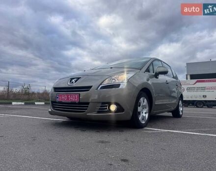 Пежо 5008 2010 в Ровно на Automoto.ua Серый Пежо 5008, объемом двигателя 2 л и пробегом 176 тыс. км за 9700 $, фото 10 на Automoto.ua