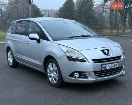 Сірий Пежо 5008, об'ємом двигуна 1.56 л та пробігом 227 тис. км за 6300 $, фото 19 на Automoto.ua