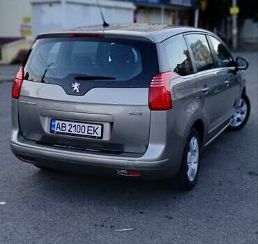 Серый Пежо 5008, объемом двигателя 1.6 л и пробегом 317 тыс. км за 6900 $, фото 23 на Automoto.ua