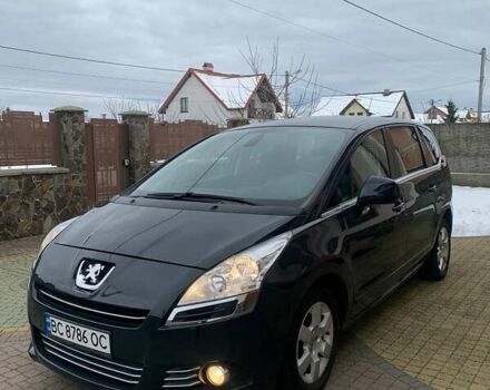Серый Пежо 5008, объемом двигателя 2 л и пробегом 239 тыс. км за 7150 $, фото 4 на Automoto.ua