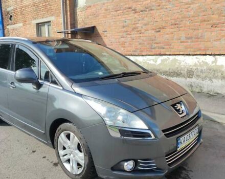 Серый Пежо 5008, объемом двигателя 2 л и пробегом 251 тыс. км за 9700 $, фото 3 на Automoto.ua
