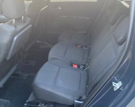 Серый Пежо 5008, объемом двигателя 1.56 л и пробегом 240 тыс. км за 8000 $, фото 3 на Automoto.ua