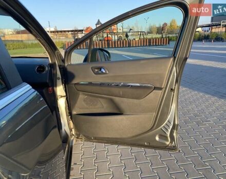 Сірий Пежо 5008, об'ємом двигуна 1.6 л та пробігом 278 тис. км за 7500 $, фото 14 на Automoto.ua