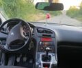 Серый Пежо 5008, объемом двигателя 1.6 л и пробегом 240 тыс. км за 8000 $, фото 4 на Automoto.ua