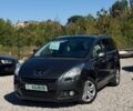 Серый Пежо 5008, объемом двигателя 1.6 л и пробегом 198 тыс. км за 7600 $, фото 1 на Automoto.ua