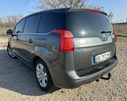 Сірий Пежо 5008, об'ємом двигуна 1.6 л та пробігом 265 тис. км за 7600 $, фото 6 на Automoto.ua