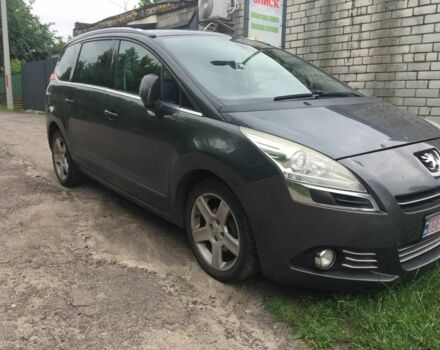 Сірий Пежо 5008, об'ємом двигуна 0 л та пробігом 276 тис. км за 7500 $, фото 2 на Automoto.ua