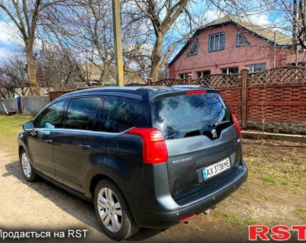 Серый Пежо 5008, объемом двигателя 1.6 л и пробегом 290 тыс. км за 8300 $, фото 3 на Automoto.ua