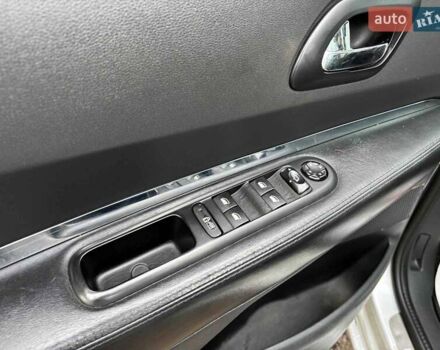 Серый Пежо 5008, объемом двигателя 1.6 л и пробегом 272 тыс. км за 7930 $, фото 17 на Automoto.ua