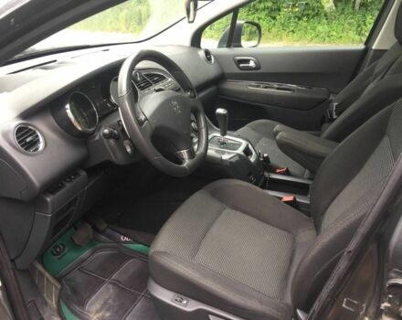 Сірий Пежо 5008, об'ємом двигуна 0 л та пробігом 276 тис. км за 7500 $, фото 4 на Automoto.ua