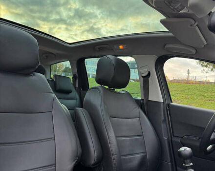 Серый Пежо 5008, объемом двигателя 2 л и пробегом 219 тыс. км за 8100 $, фото 6 на Automoto.ua