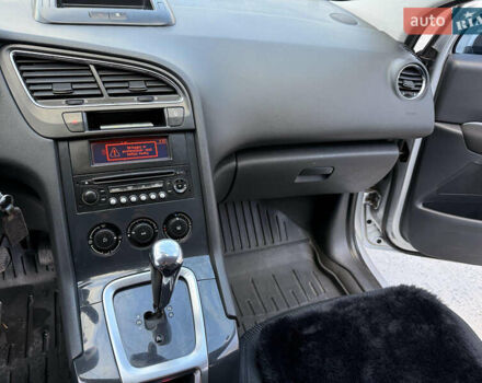 Серый Пежо 5008, объемом двигателя 1.56 л и пробегом 273 тыс. км за 7300 $, фото 21 на Automoto.ua