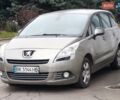 Сірий Пежо 5008, об'ємом двигуна 1.56 л та пробігом 336 тис. км за 7500 $, фото 1 на Automoto.ua