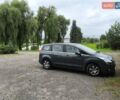 Серый Пежо 5008, объемом двигателя 2 л и пробегом 225 тыс. км за 9594 $, фото 1 на Automoto.ua