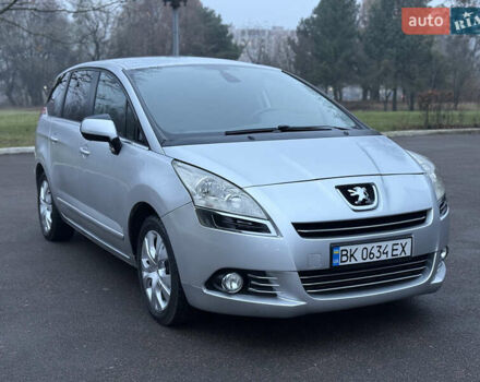 Сірий Пежо 5008, об'ємом двигуна 1.56 л та пробігом 227 тис. км за 6300 $, фото 21 на Automoto.ua