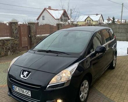 Серый Пежо 5008, объемом двигателя 2 л и пробегом 239 тыс. км за 7150 $, фото 2 на Automoto.ua