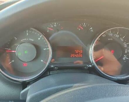 Сірий Пежо 5008, об'ємом двигуна 1.56 л та пробігом 254 тис. км за 7450 $, фото 34 на Automoto.ua