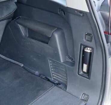 Серый Пежо 5008, объемом двигателя 1.6 л и пробегом 317 тыс. км за 6900 $, фото 11 на Automoto.ua