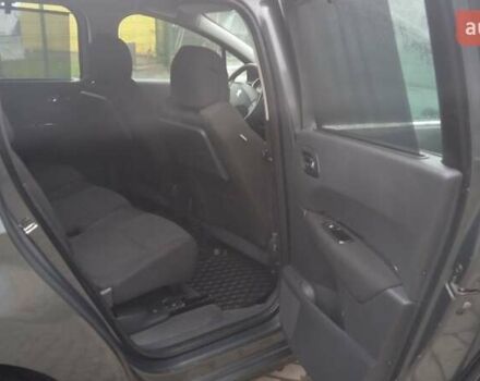 Сірий Пежо 5008, об'ємом двигуна 1.56 л та пробігом 262 тис. км за 7200 $, фото 9 на Automoto.ua