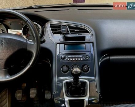 Серый Пежо 5008, объемом двигателя 1.6 л и пробегом 222 тыс. км за 7800 $, фото 13 на Automoto.ua