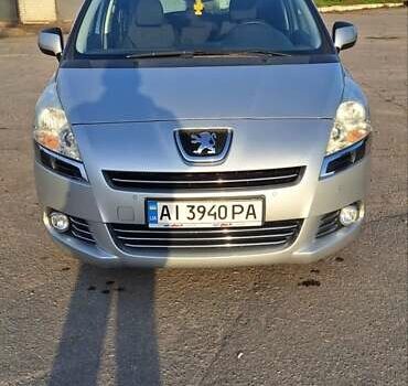 Серый Пежо 5008, объемом двигателя 1.6 л и пробегом 214 тыс. км за 6999 $, фото 27 на Automoto.ua