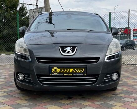 Сірий Пежо 5008, об'ємом двигуна 2 л та пробігом 252 тис. км за 10100 $, фото 1 на Automoto.ua