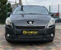 Сірий Пежо 5008, об'ємом двигуна 2 л та пробігом 252 тис. км за 10100 $, фото 1 на Automoto.ua