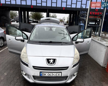 Серый Пежо 5008, объемом двигателя 1.6 л и пробегом 237 тыс. км за 5900 $, фото 15 на Automoto.ua