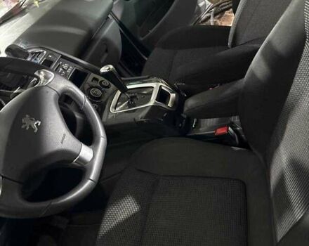 Серый Пежо 5008, объемом двигателя 1.6 л и пробегом 179 тыс. км за 6500 $, фото 15 на Automoto.ua