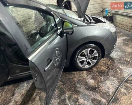 Серый Пежо 5008, объемом двигателя 1.6 л и пробегом 179 тыс. км за 6500 $, фото 3 на Automoto.ua