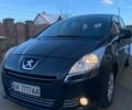 Серый Пежо 5008, объемом двигателя 2 л и пробегом 239 тыс. км за 7150 $, фото 16 на Automoto.ua