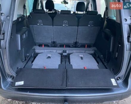 Сірий Пежо 5008, об'ємом двигуна 1.6 л та пробігом 278 тис. км за 7500 $, фото 10 на Automoto.ua