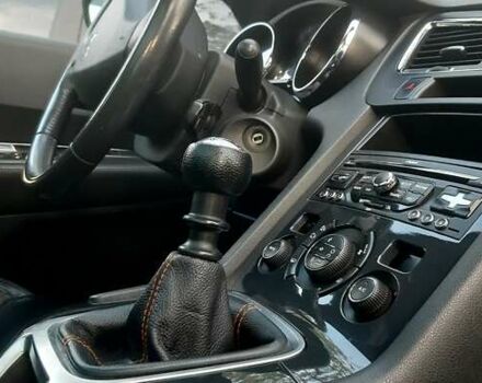 Серый Пежо 5008, объемом двигателя 1.56 л и пробегом 240 тыс. км за 7999 $, фото 7 на Automoto.ua