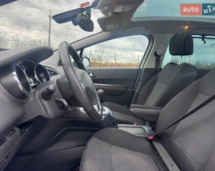Пежо 5008 2010 в Ровно на Automoto.ua Серый Пежо 5008, объемом двигателя 2 л и пробегом 176 тыс. км за 9700 $, фото 33 на Automoto.ua