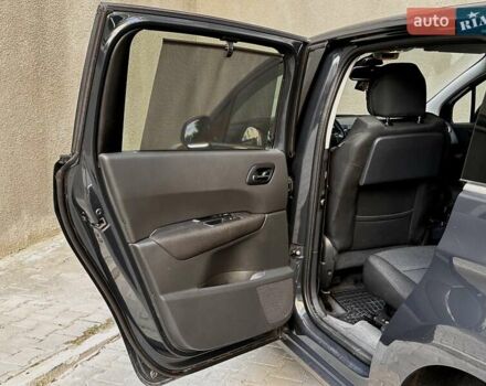 Серый Пежо 5008, объемом двигателя 1.6 л и пробегом 222 тыс. км за 7800 $, фото 16 на Automoto.ua